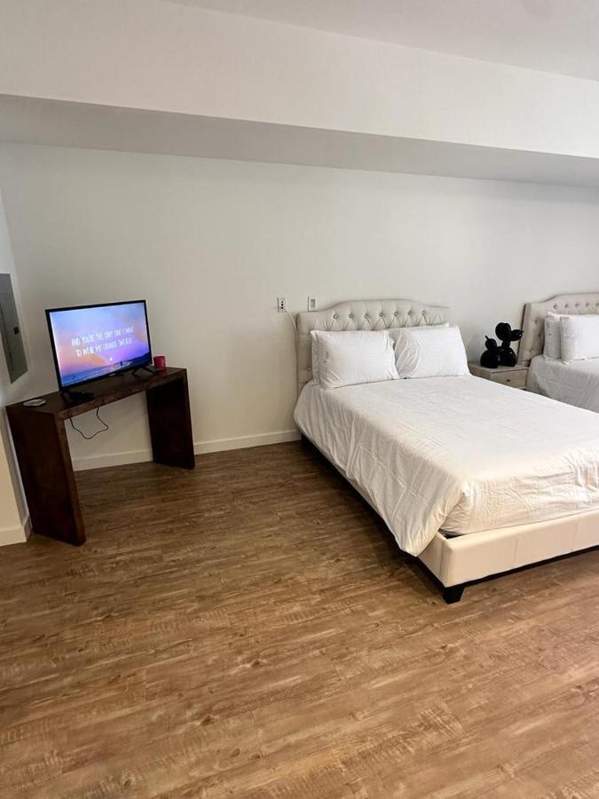 Studios Universal 10 Min Drive Free Parking And Wifi ลอสแอนเจลิส ภายนอก รูปภาพ