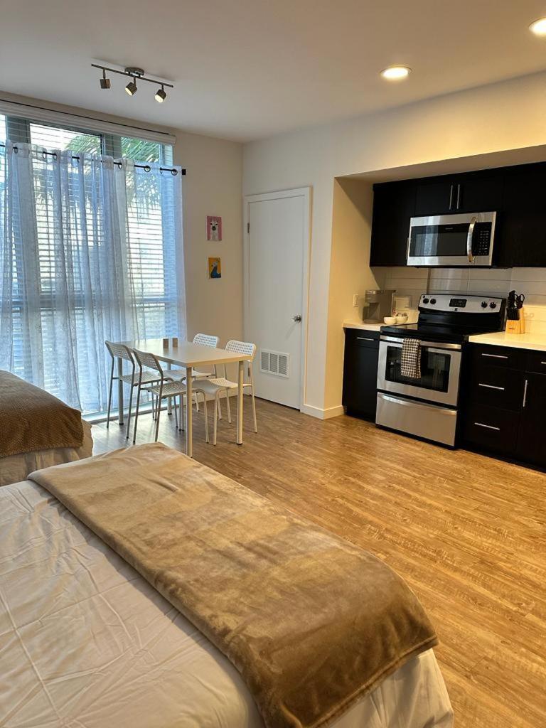 Studios Universal 10 Min Drive Free Parking And Wifi ลอสแอนเจลิส ภายนอก รูปภาพ